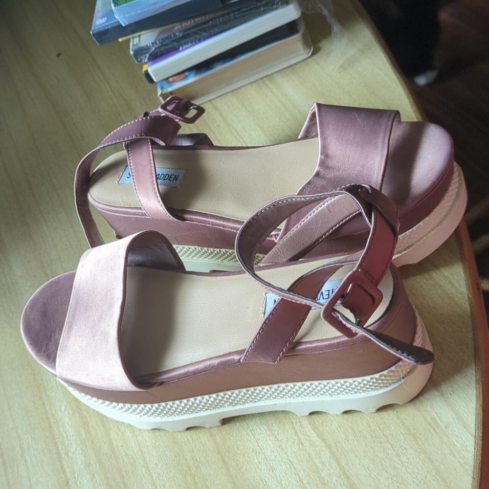 Steve Madden Rose Pink Platform Sandals